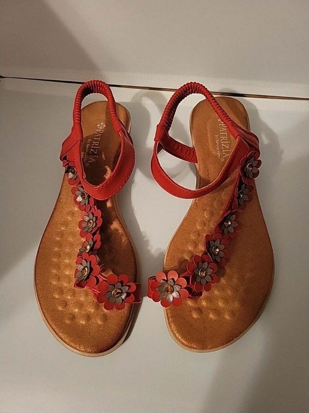 Size 7 Patrizia Women's Red Floral Sandals